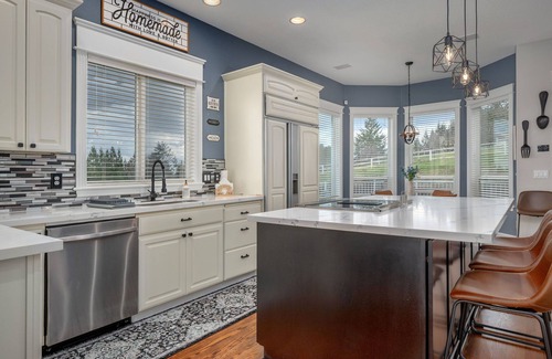 Cornelius House | Rosie's Retreat