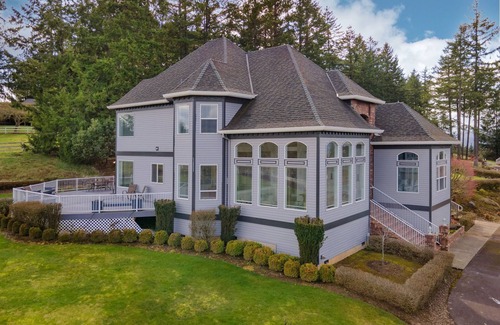 Cornelius House | Rosie's Retreat