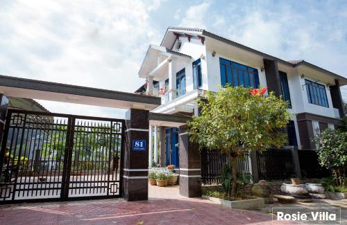 Ha Giang House | Rosie Villa Ha Giang - Motorbikerental & Tour