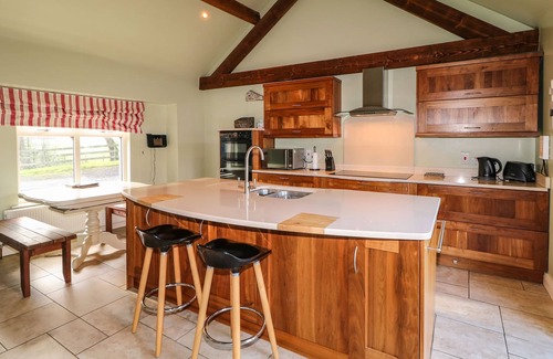 Bushmills House | ROSIES COTTAGE, character holiday cottage in Bushmills, County Antrim