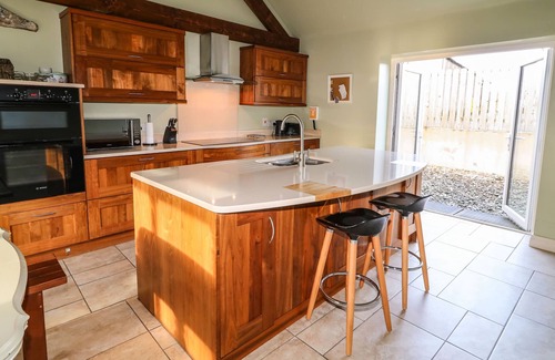 Bushmills House | ROSIES COTTAGE, character holiday cottage in Bushmills, County Antrim