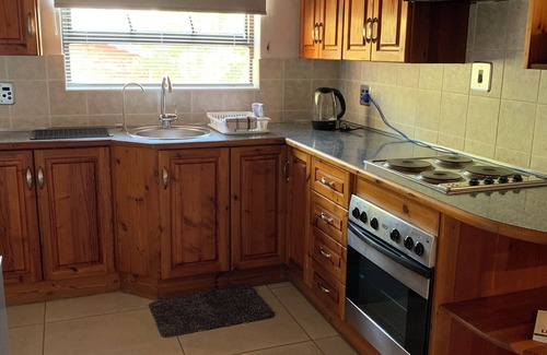 Rustenburg Apartment | @ Rosie’s on Robin- Luxury,Comfort, Rest,Relax