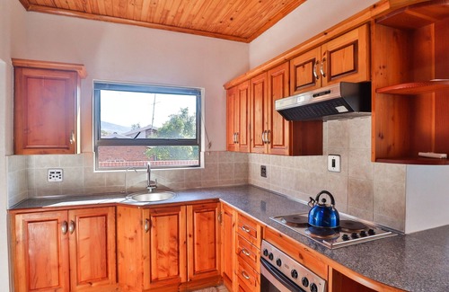 Rustenburg Apartment | @Rosie’s on RobinnSpacious, Luxury, Comfort.