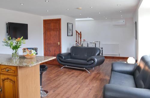 Hamsterley House | Roslyn Cottage