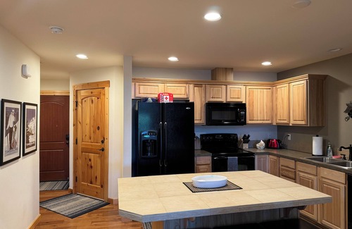 Ronald House | Roslyn Ridge Get Away