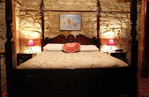 Ross Bed & Breakfast | Ross B&B Accommodation