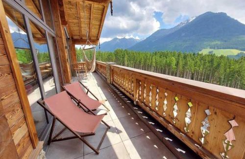 Schonbach Ski Chalet | Rossberg Chalet with Panoramic View