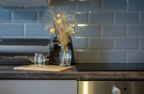 Rossendale Apartment | Rossendale 2 Bedroom House, Perfect For Contractors or Peaceful Family Getaways with Free Parking By Eason Stays