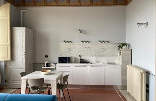 Castelfidardo Apartment | ROSSO DI SERA