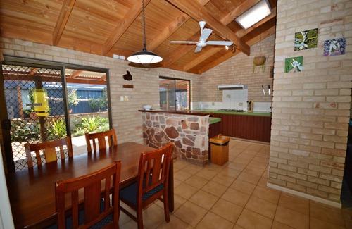 Kalbarri House | Rossy's Retreat - Kalbarri, WA