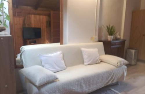 San Sperate Apartment | ROSY's House, A stone's throw from Sculptor Pinuccio Sciola's Sound Garden.