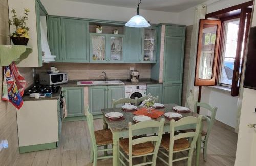 Monte di Procida Apartment | Rosy Vacation Home