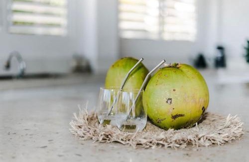 Rote Island Villa | Rote White House - South Villa & Loft