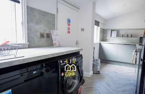 Rothes House | Rothes Residence - SJA Stays - Luxury 3 Bed House