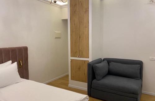 Petah Tikva Apartment | Rothschild 106