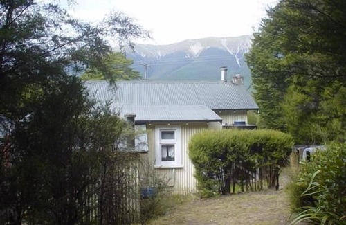 St. Arnaud House | Rotoiti Cottage - St Arnaud
