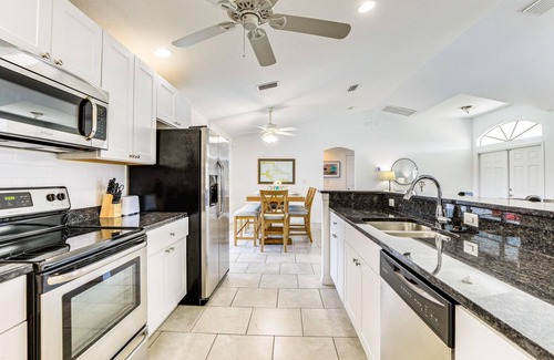 Pinehurst House | Rotonda Oasis – Near Beach, Golf & Boating