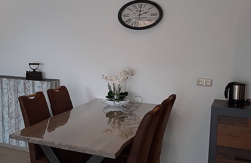 Roßbach Apartment | Rottaler Ferienhaus - vacation apartment "Waldlichtung" with direct garden access