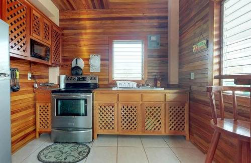 Caye Caulker House | Roughrider Inn Gold Standard Certified