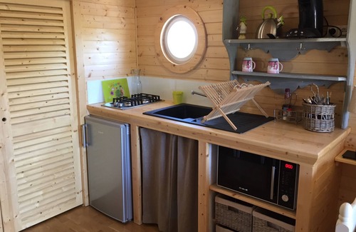 Vix House | Roulotte, Canoe, 4 bikes Marais Poitevin La Rochelle