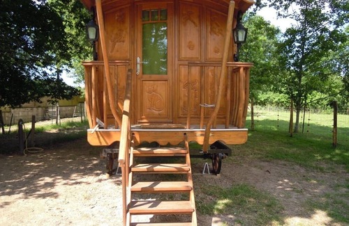 Grosbreuil House | Roulotte Gite Tsigane A 15km DES Sables D'olonne
