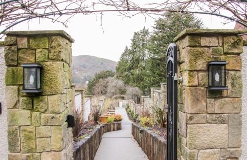 Church Stretton House | Round House