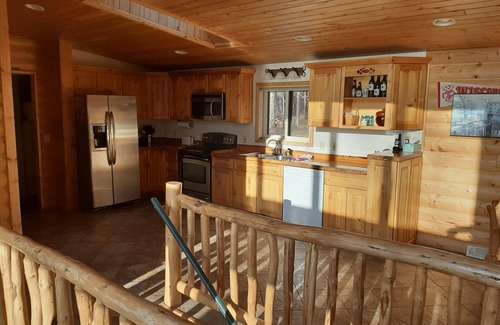 Hayward Cabin | Round Lake Cabin Retreat
