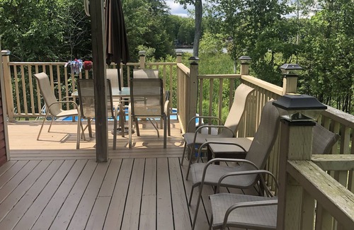 Havelock-Belmont-Methuen Cottage | Round Lake Cottage Pool Hot Tub