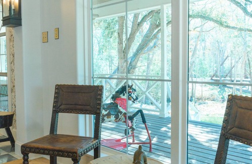 Round Top House | Round Top escape! Experience charming Round Top or the Summer Symphony!