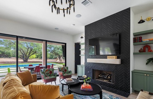 Round Top House | Round Top Ranchette Minutes From Henkel Square - Private Pool