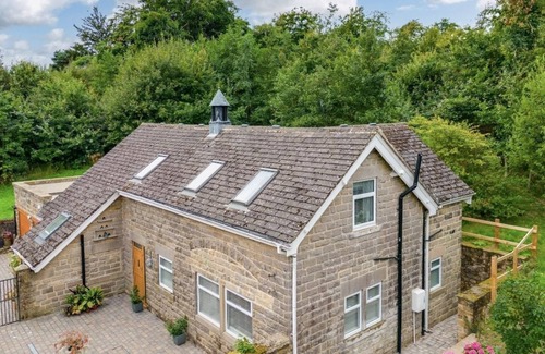 Lofthouse Cottage | ROUNDHILL COACH HOUSE - set in a stunning location in the Yorkshire Dales