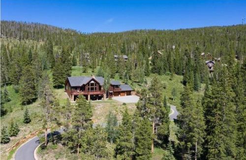 The Highlands House | Rounds Retreat home