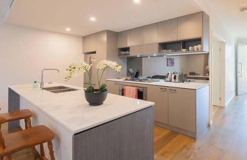 Rouse Hill House | Rousehill/4Br/Near train station/near shopping/park/swimming pool/