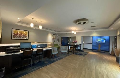 Miami Hotel | Route 66 inn & Suites