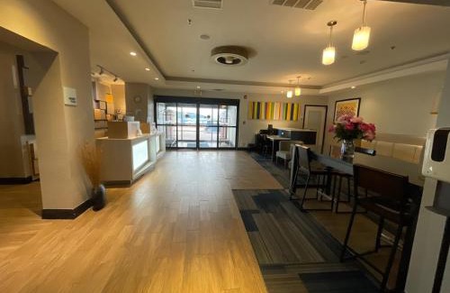 Miami Hotel | Route 66 inn & Suites