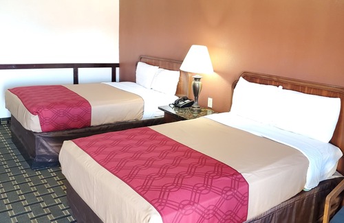 Shamrock Hotel | Route 66 Inn