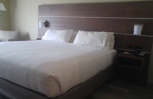 Miami Hotel | Route 66 lnn & Suites