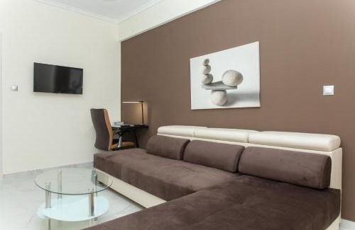 Thessaloniki Apartment | Route 77