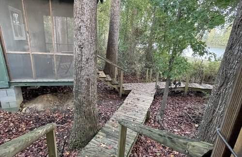 Hartsfield Cottage | Row Cottages Redbud Cottage