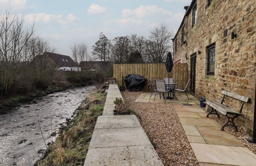 Bellingham House | ROWAN BARN, family friendly, country holiday cottage in Bellingham