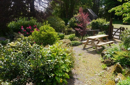 New Galloway Cottage | Rowan Cottage - a cottage that sleeps 6 guests in 3 bedrooms