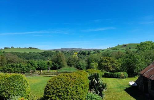Bromlow House | Rowan Cottage