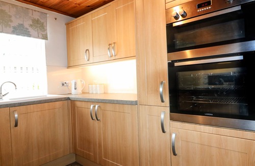 Letham Grange Cottage | ROWAN COTTAGE, pet friendly, country holiday cottage in Arbroath