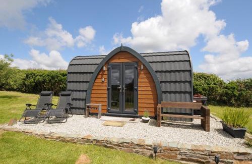 Laneast House | Rowan