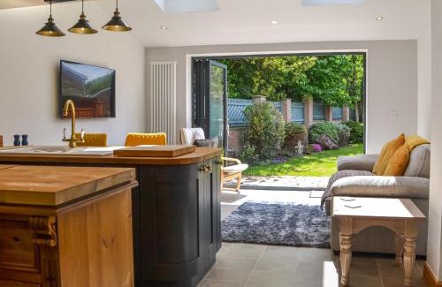 Woodmansey House | Rowan House