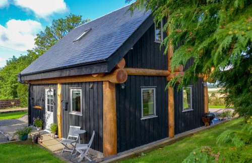Marykirk House | Rowanlea Lodge With Hot Tub