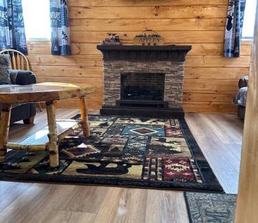 Schroon Lake Hotel | Rowe's Adirondack Cabins of Schroon Lake