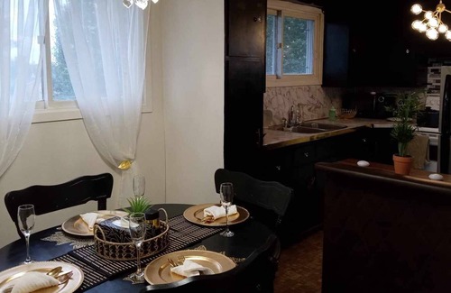 Sydney House | Rowshan dinner+breakfast included