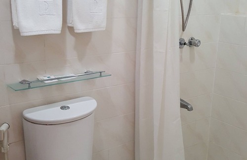 Roxas City Bed & Breakfast | Roxas President's Inn