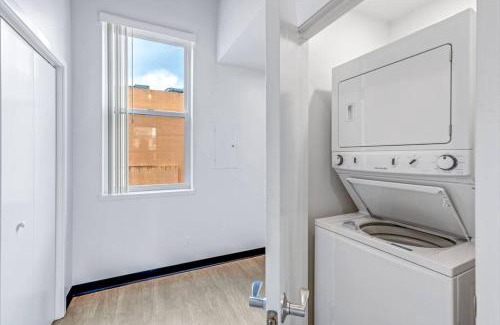 Bremerton House | Roxy Condo #203